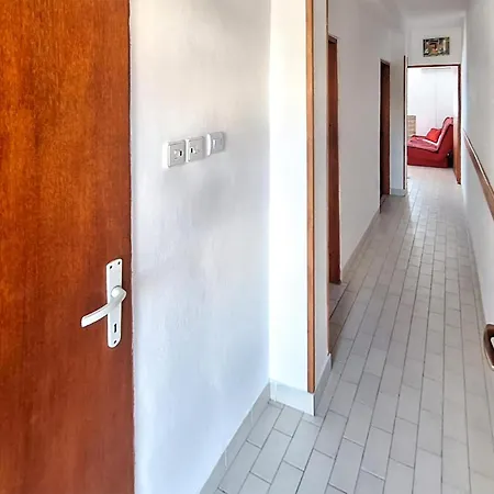 Apartmán Cozy In Novigrad With House Sea View