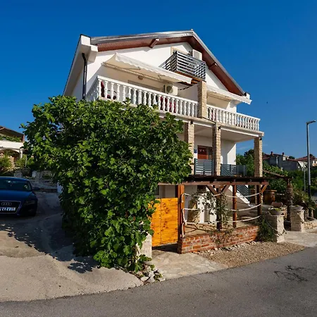 Awesome In Novigrad With Kitchen * Novigrad (Dalmatia)