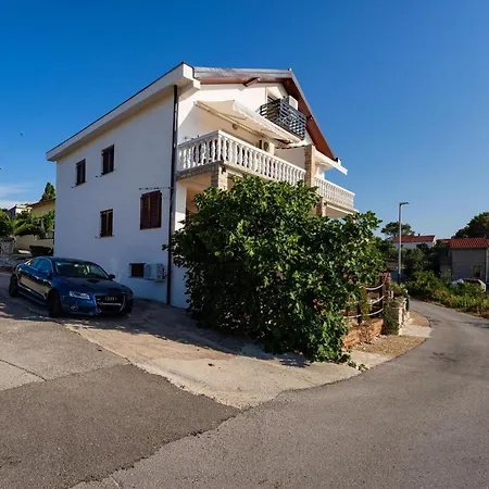 Awesome In Novigrad With Kitchen Apartment *
