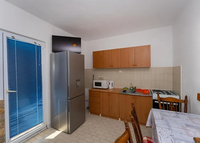 2 Bedroom Lovely In Novigrad Novigrad (Dalmatia)