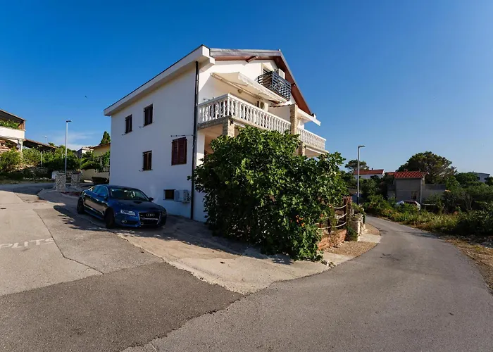 2 Bedroom Lovely In Novigrad Daire *