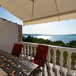 Cozy In Novigrad With House Sea View *