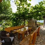 Cozy In Novigrad With House Sea View Apartment