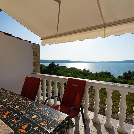 Cozy In Novigrad With House Sea View *