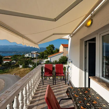 Διαμέρισμα 2 Bedroom Lovely In Novigrad *