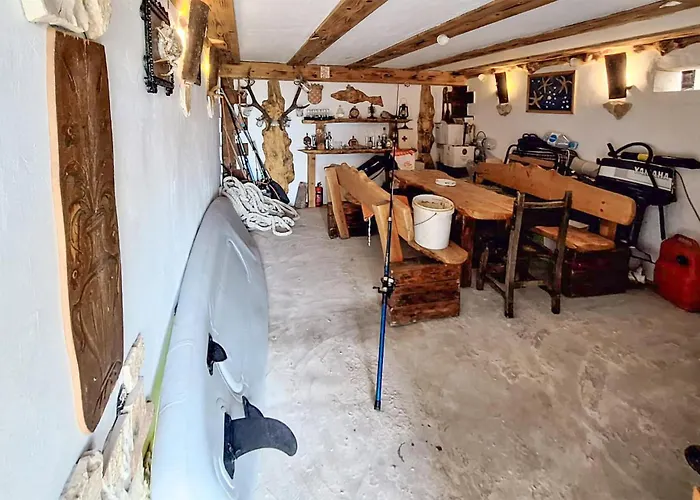 2 Bedroom Lovely In Novigrad Apartment *