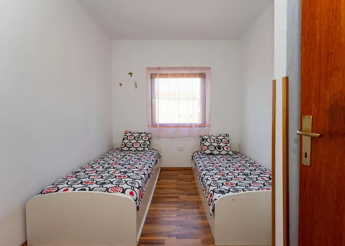 Apartmán 2 Bedroom Lovely In Novigrad *